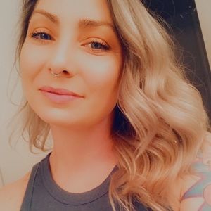 Meet your Posher, Lindsey